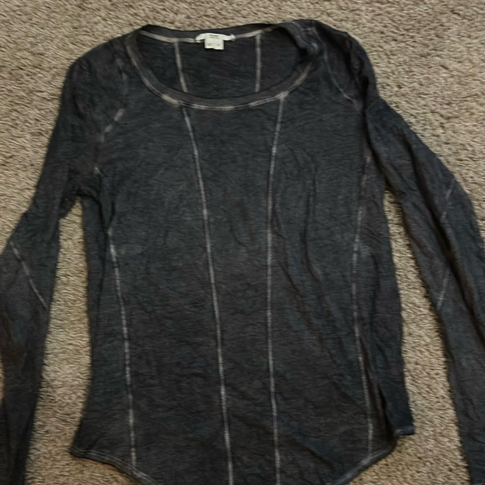 Helmet long sleeve t-shirt. Size P